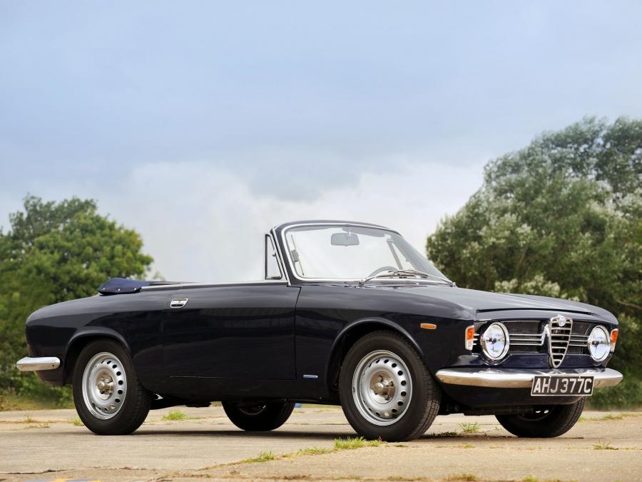  Alfa Romeo Giulia GTC (105.25) 1964 года  (фото 4 из 16)
